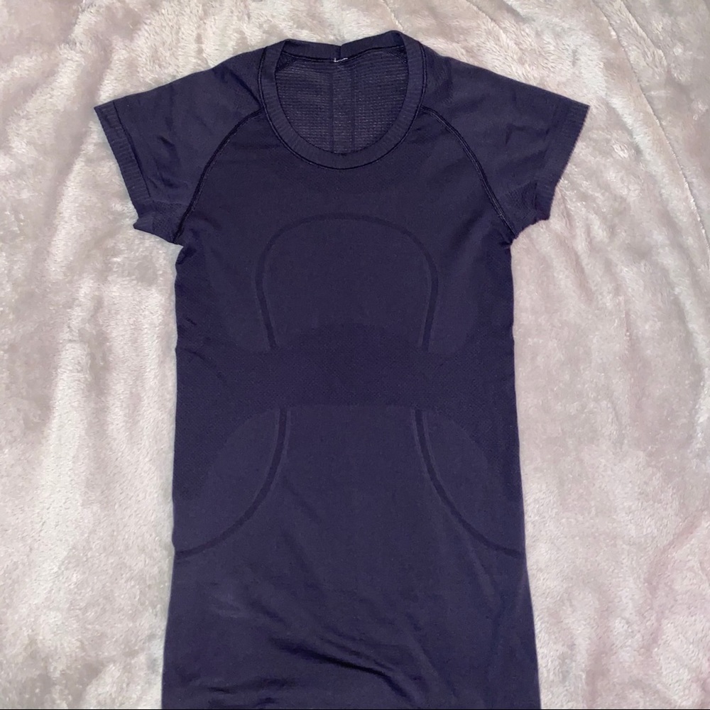 navy lululemon swiftly tech short sleeve